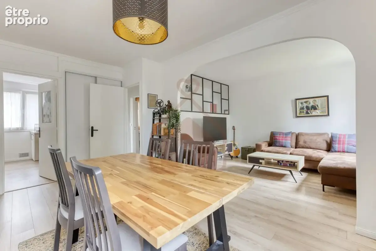 Appartement 5 pièces 71 m² à vendre à Villejuif (94800) - photo 2