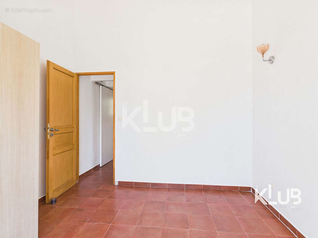 Villa Duplex à Vendre à La Marana - 4 Pièces, Jardin Privatif - photo 9