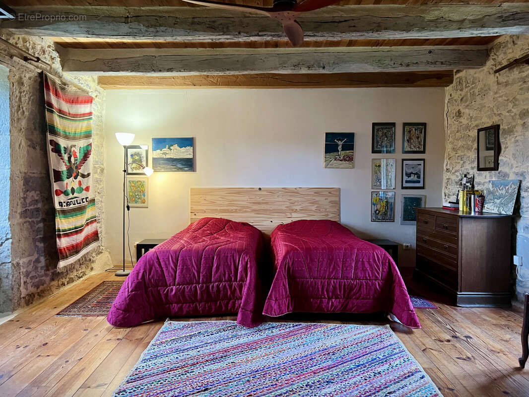 Maison à SAINT-PIERRE-TOIRAC