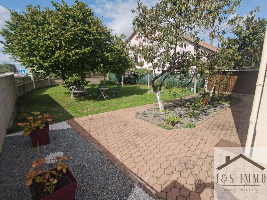 Maison à ROUMAZIERES-LOUBERT