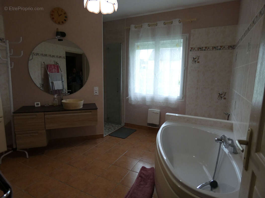 Maison à MOULINS-SUR-YEVRE