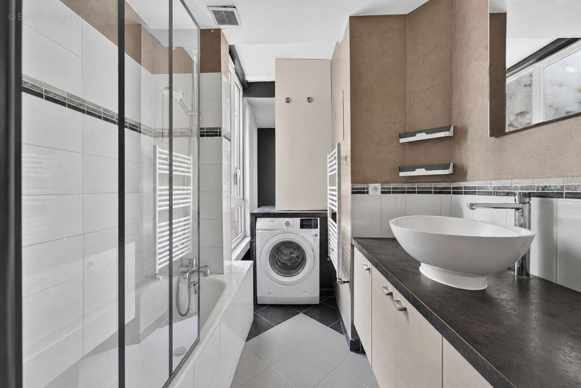 Appartement à PARIS-12E