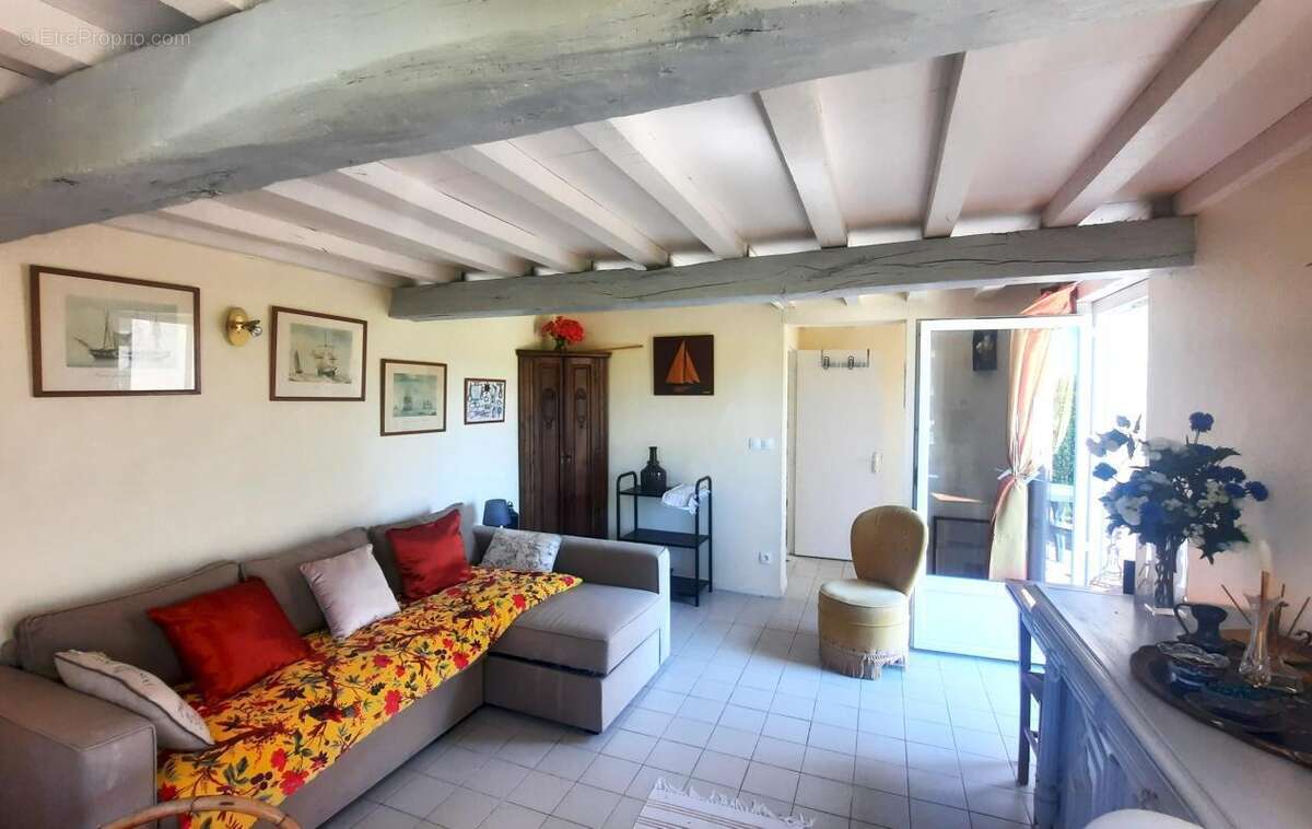 Maison à SAINT-ELOI-DE-FOURQUES