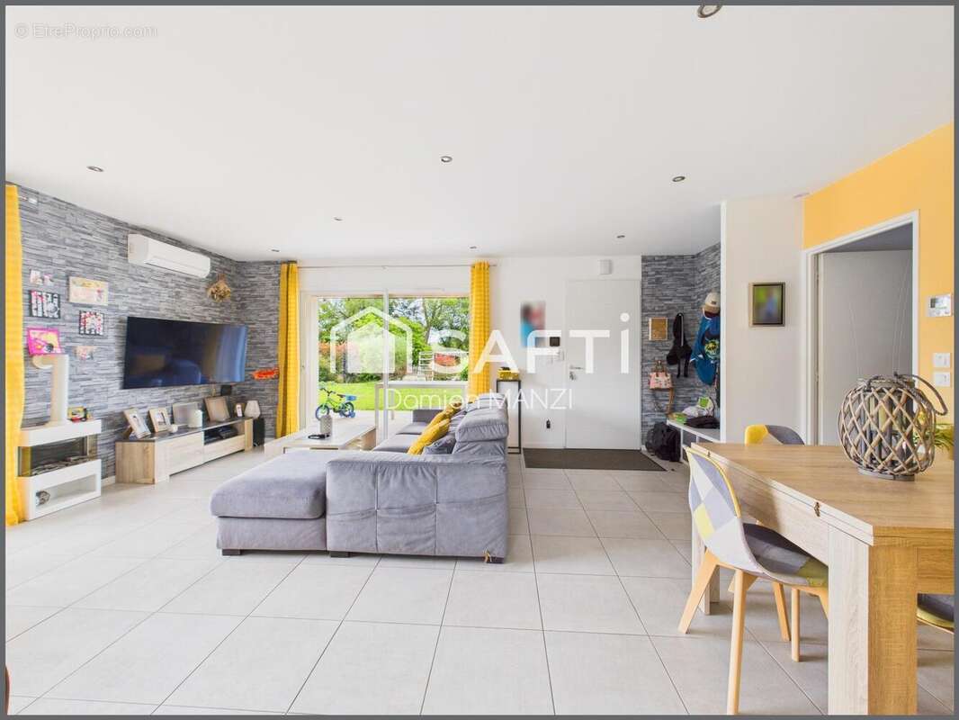 Photo 2 - Maison à SALLES