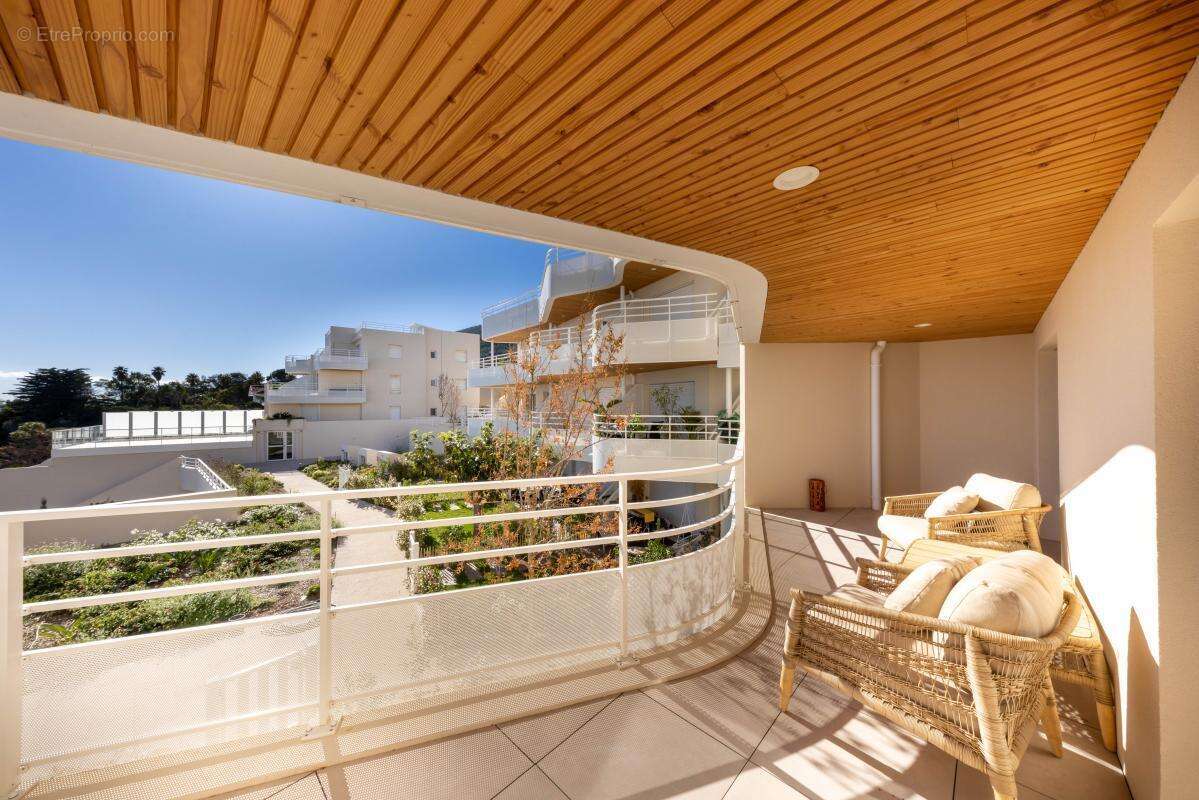 Appartement à SAINT-RAPHAEL