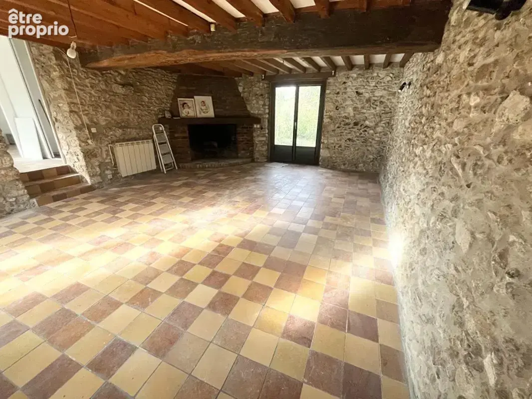 Appartement  Saint Germain de la Grange 3 pièce(s) 75 m2 - photo 3