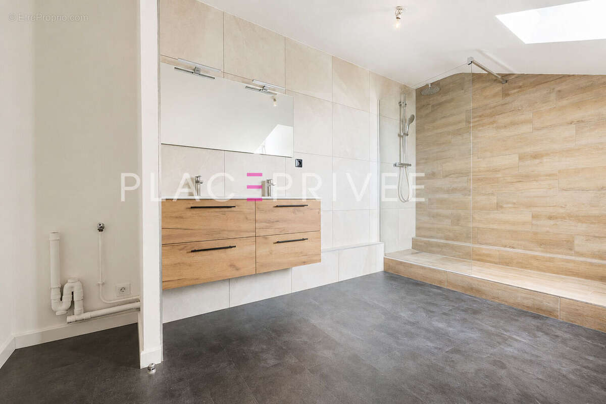 Appartement à DOGNEVILLE