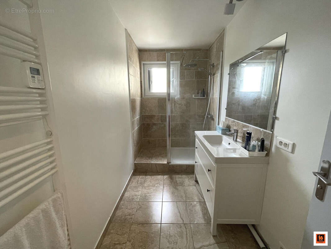 Appartement à THIERS