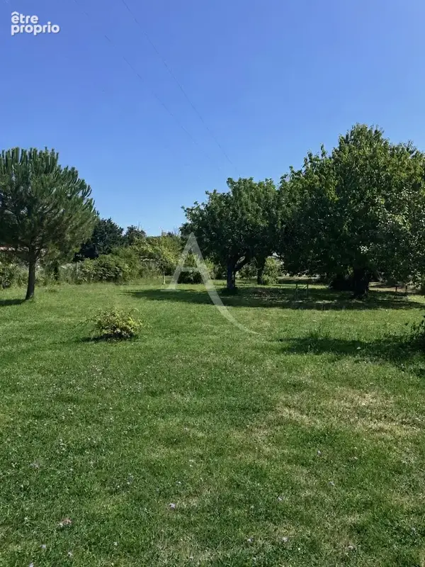 Terrain avec dépendance - photo 2