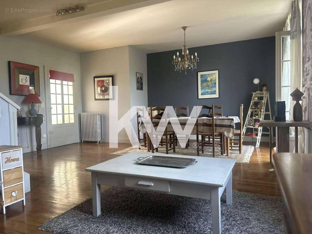 Maison à SAINT-JUNIEN