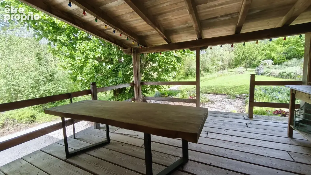 Magnifique maison en pierre avec gîte attenant et 6 575 m2 de terrain arboré - photo 16