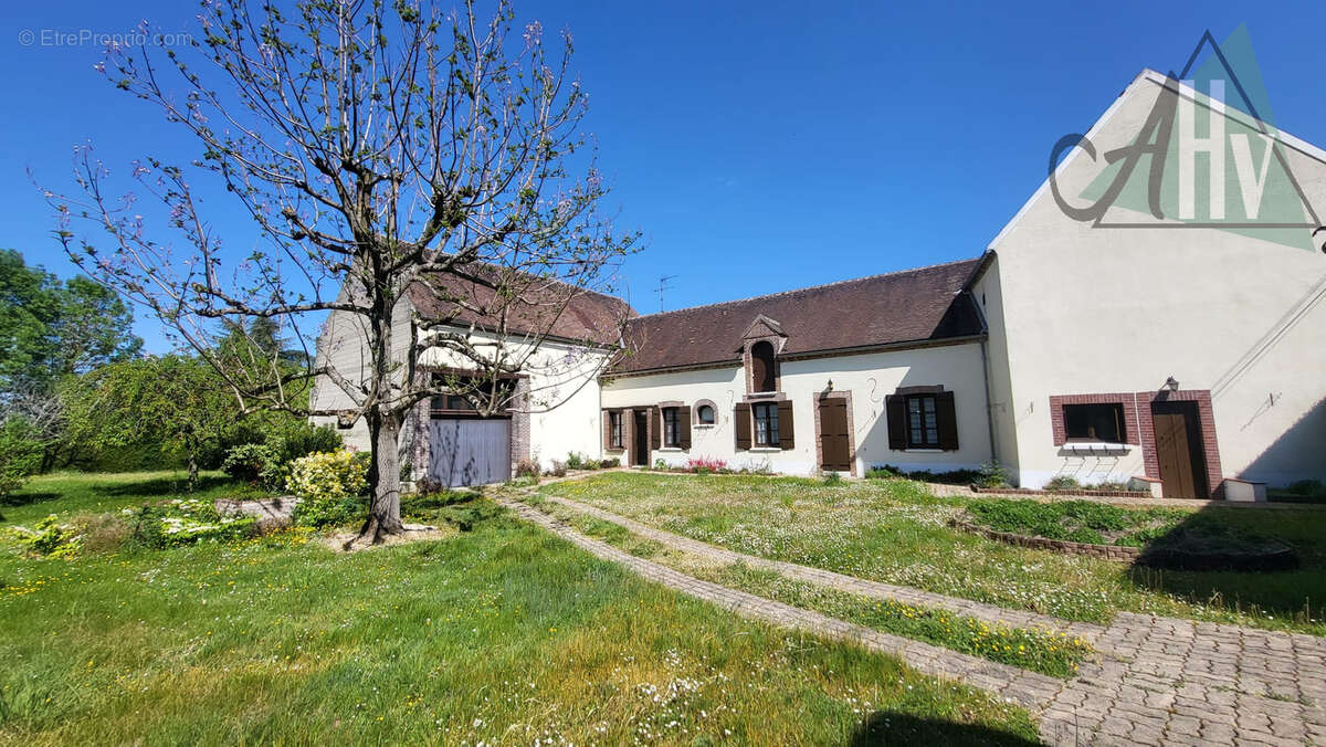 Maison à BRAY-SUR-SEINE