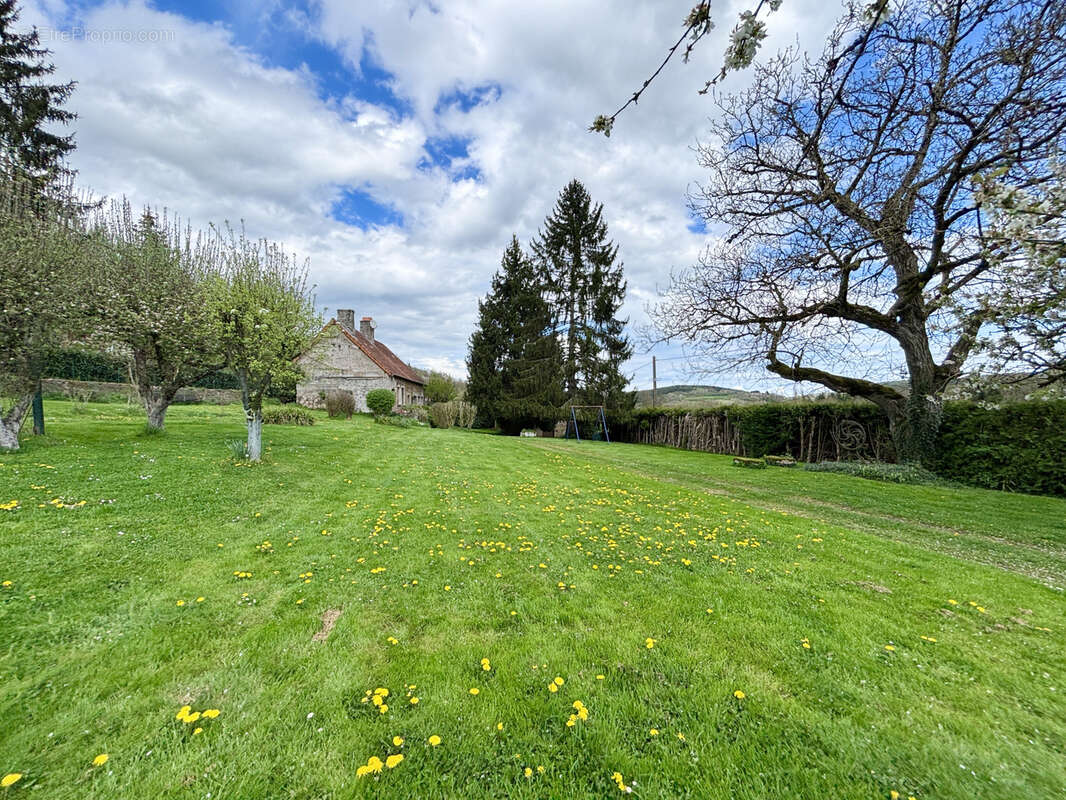 Maison à ARNAY-LE-DUC