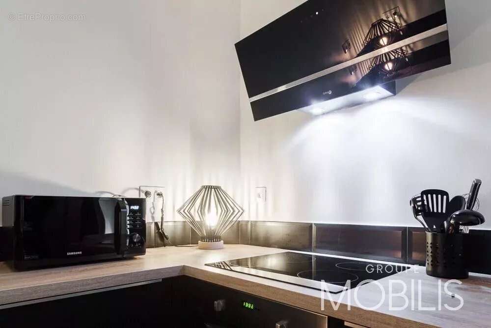 Appartement à PARIS-8E