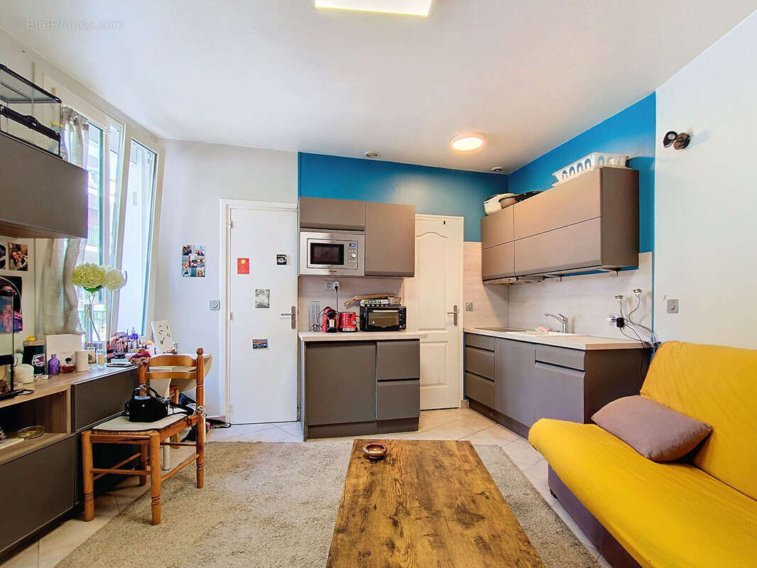 Appartement à PARIS-20E