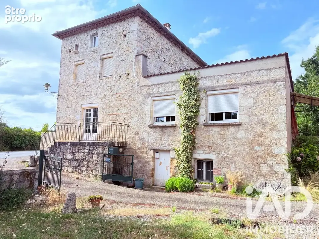 Photo 1 - Maison à SAINT-MAURIN