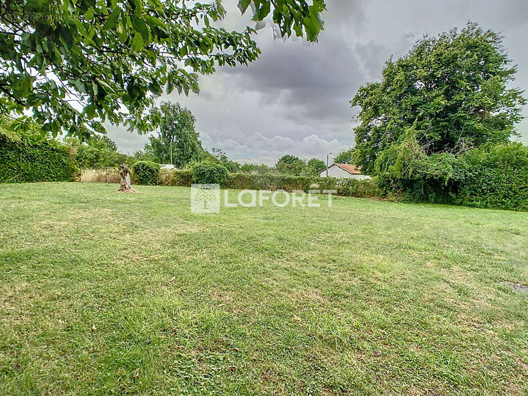 Maison à SERVON-MELZICOURT