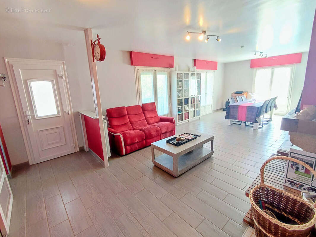Villa 5 chambres avec garage et piscine dans une impasse - photo 5