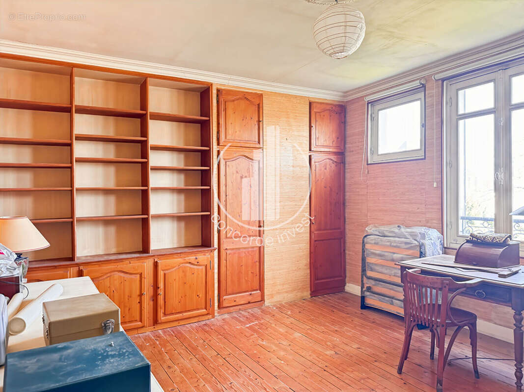 Maison à ASNIERES-SUR-SEINE