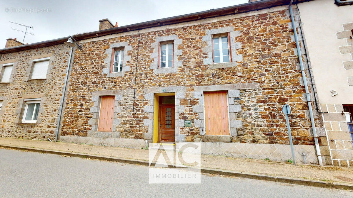 Maison à GOMMENEC'H