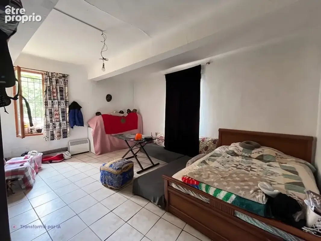 Exclusivité - Appartement + grenier aménagé en F4 pour 215 m² au total - Le Luc - photo 5