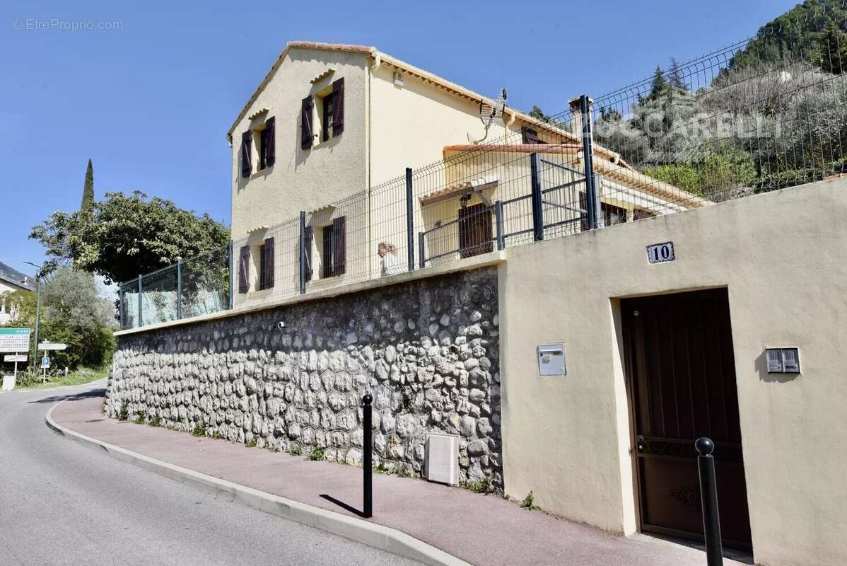 Maison à SAINT-MARTIN-DU-VAR