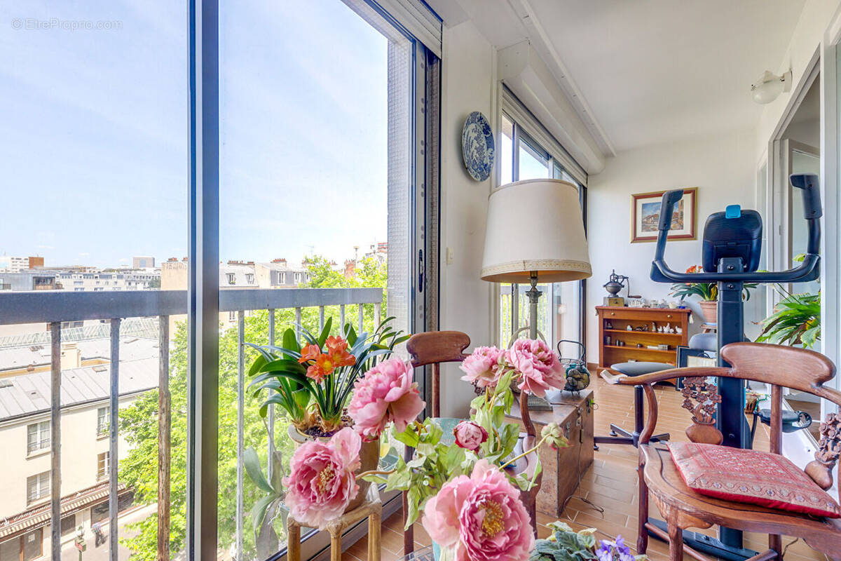 Appartement à PARIS-19E