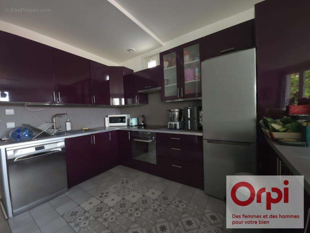 Appartement à ISSY-LES-MOULINEAUX