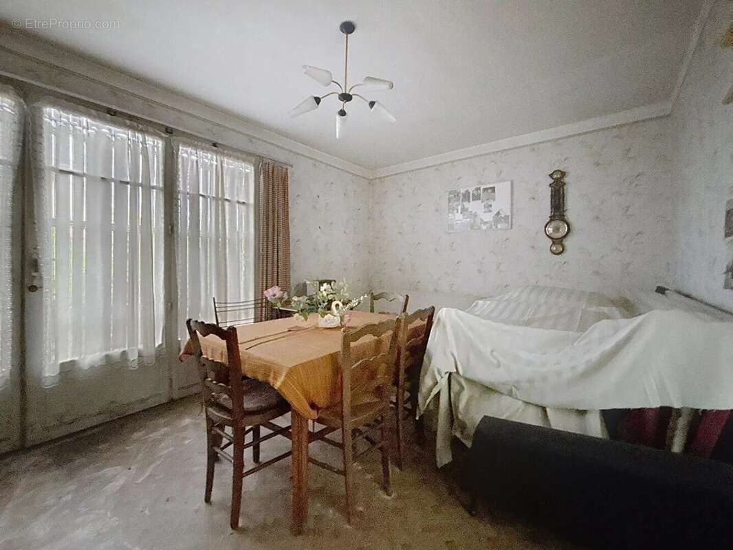 Maison à PARENTIS-EN-BORN
