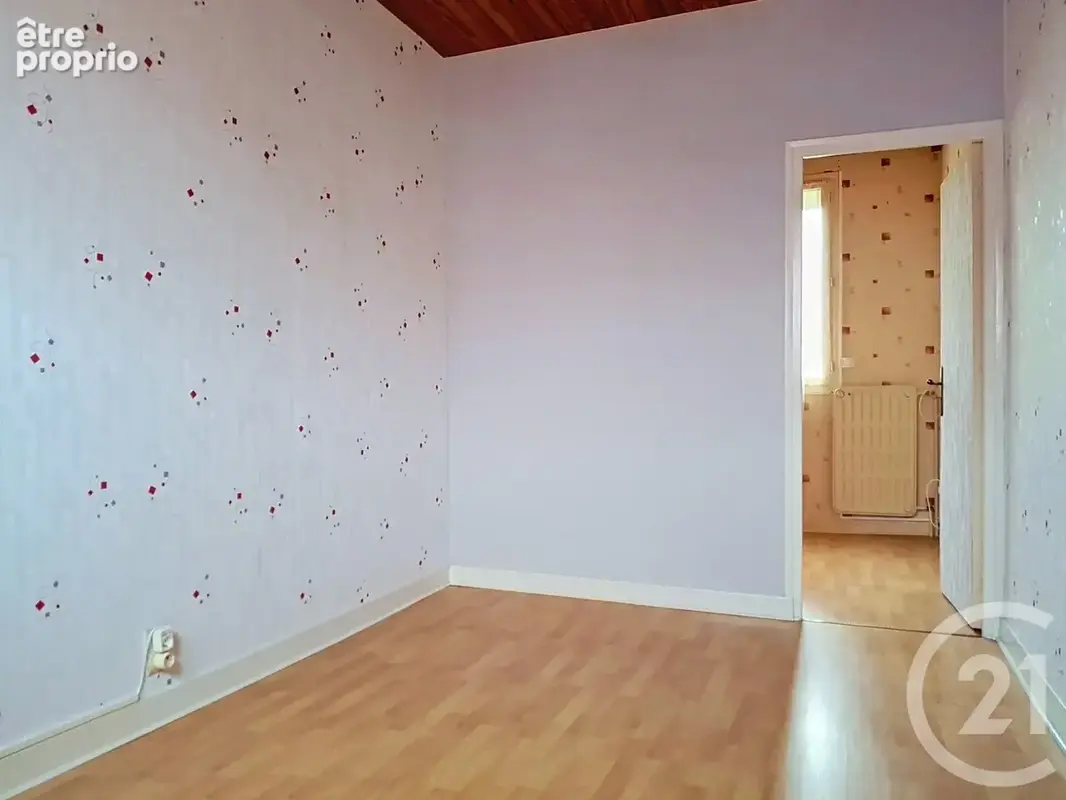 Maison 5 pièces 98 m² à vendre à Chalons-En-Champagne (51000) - photo 4