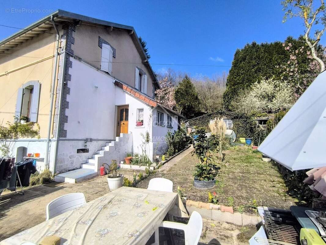 Maison à SAINT-ELOY-LES-MINES