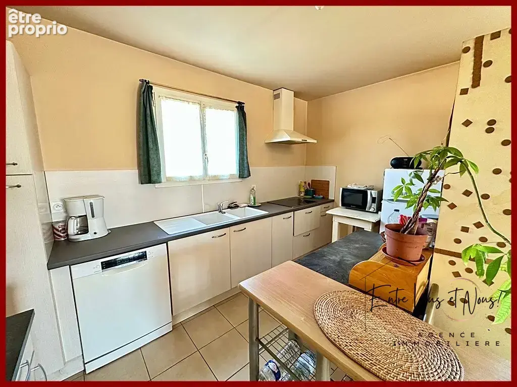 Maison 3 pièces 65 m² à vendre à Saint-Aigulin (17360) - photo 3