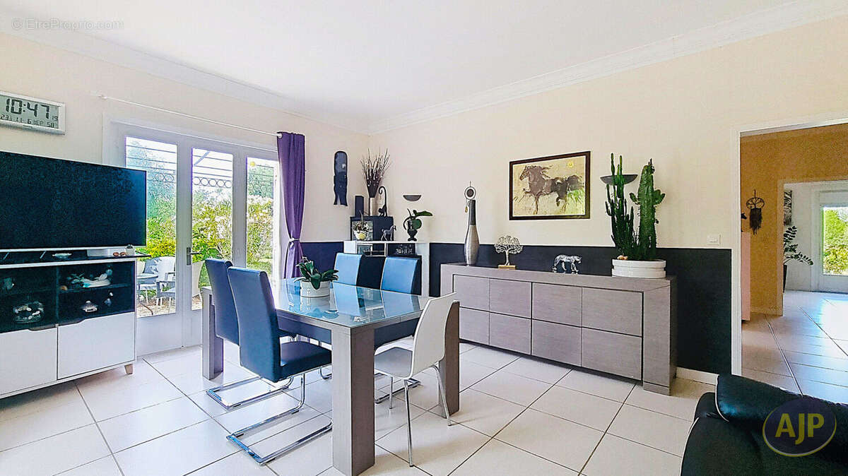 Maison à SAINT-DENIS-DE-PILE