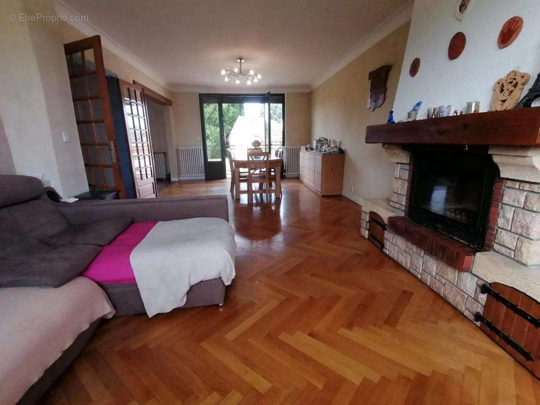 Maison à LA SOUTERRAINE