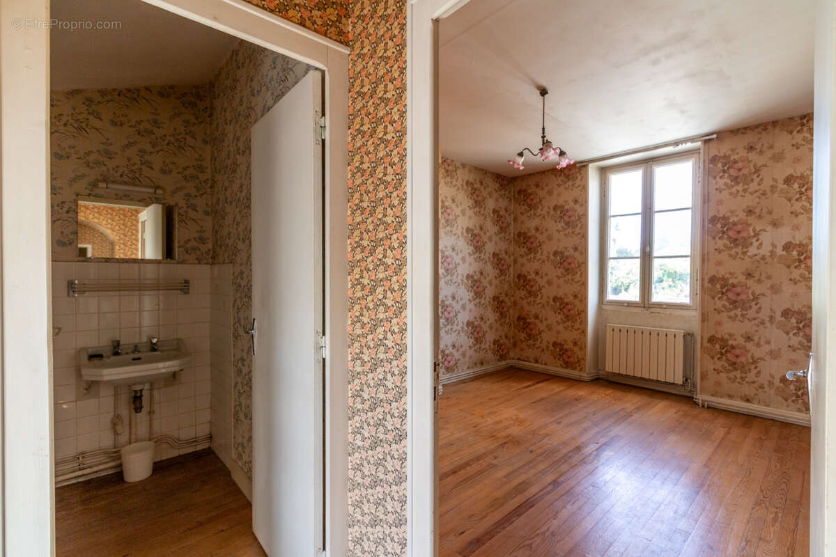 Maison de ville à rénover - photo 11