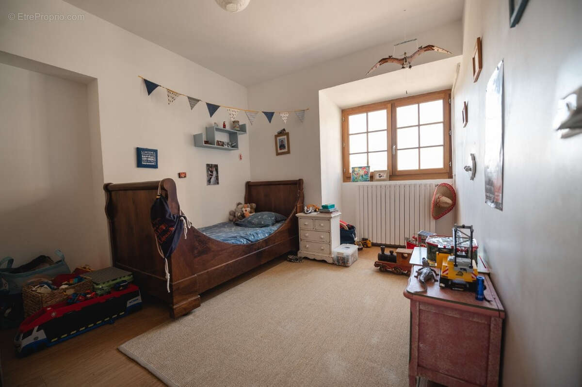 Maison à MONTVALENT