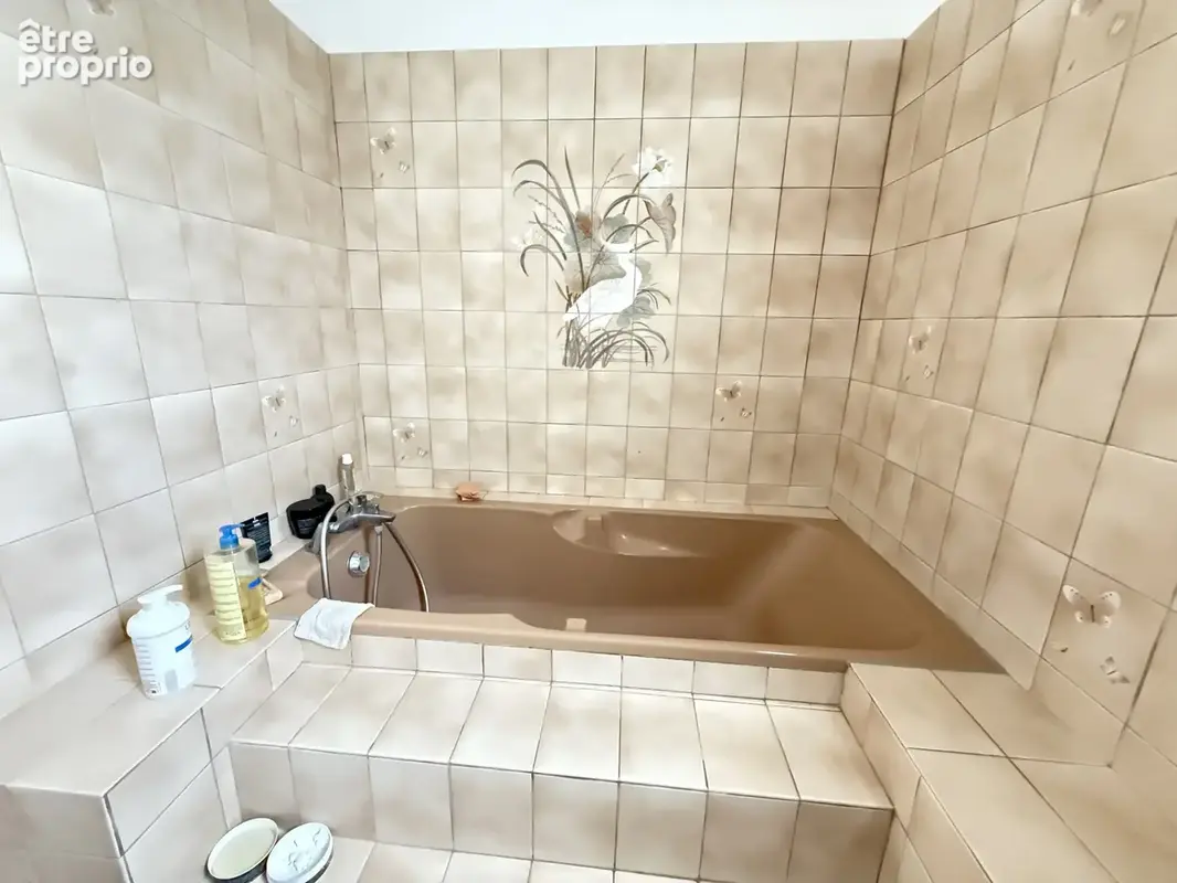 VINON - Pavillon avec beau terrain à découvrir rapidement - photo 8