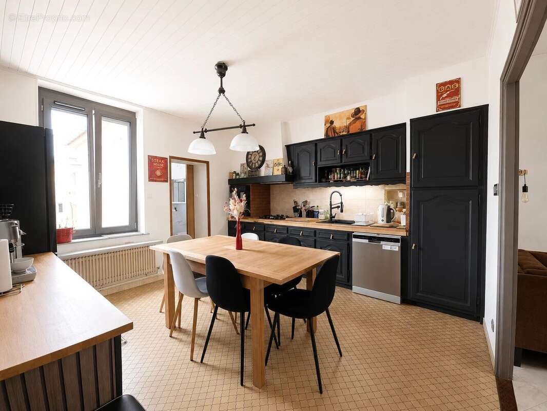 Maison à JARVILLE-LA-MALGRANGE