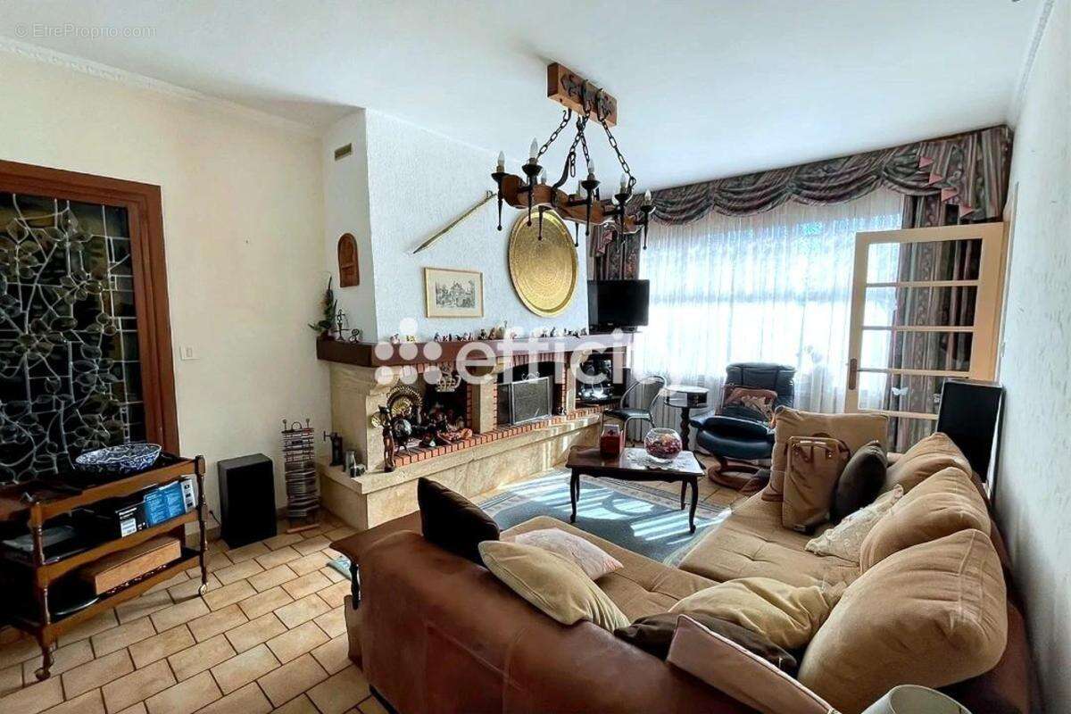 Maison à VIEUX-CONDE