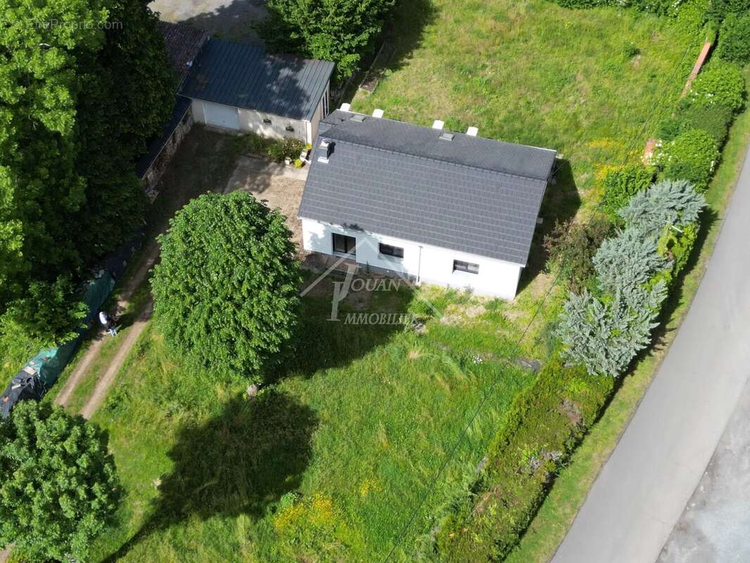 Maison à DOMPIERRE-SUR-BESBRE