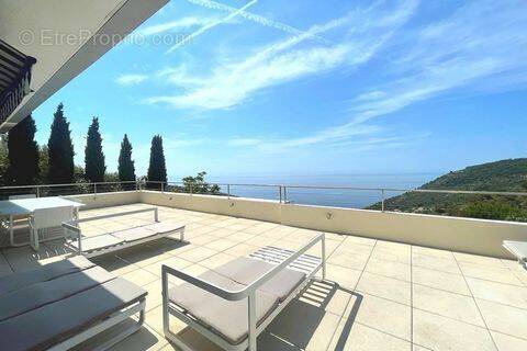 Appartement à EZE