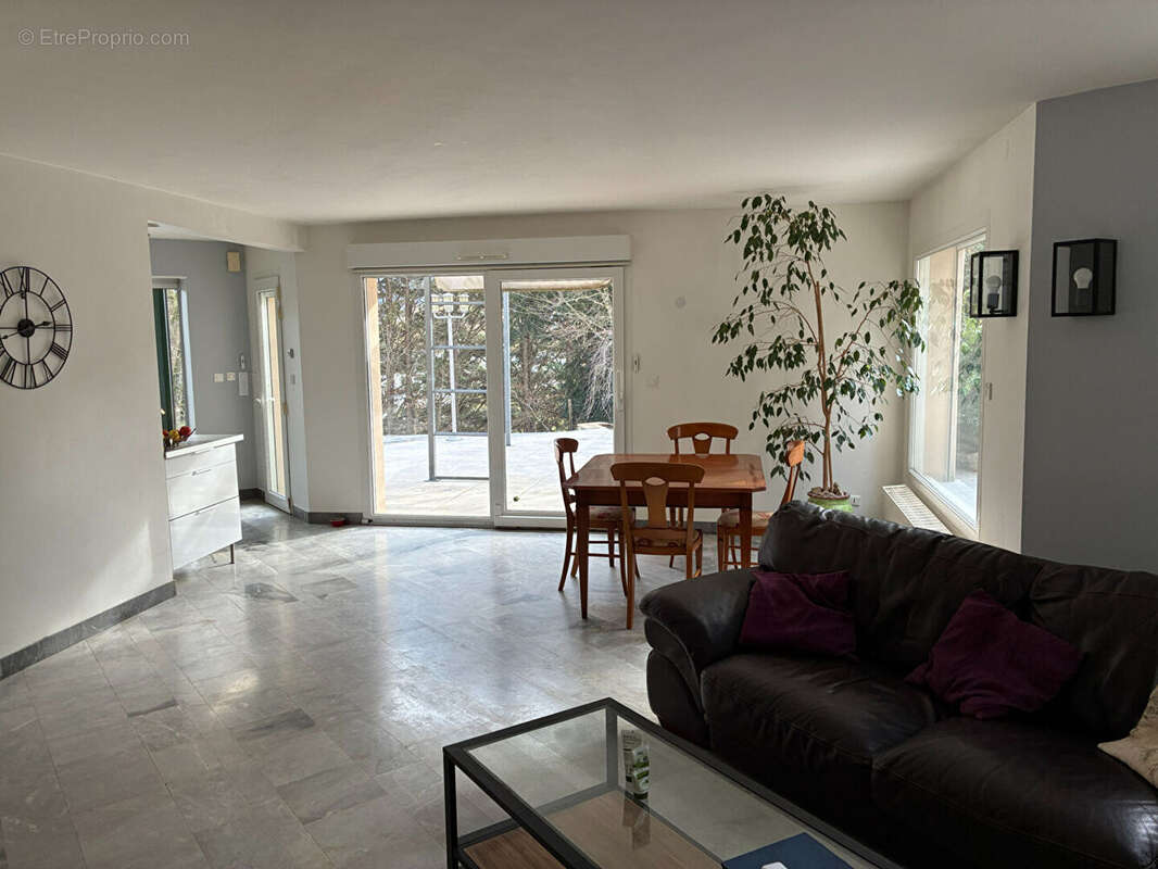 Maison à MONTFERRAND-LE-CHATEAU