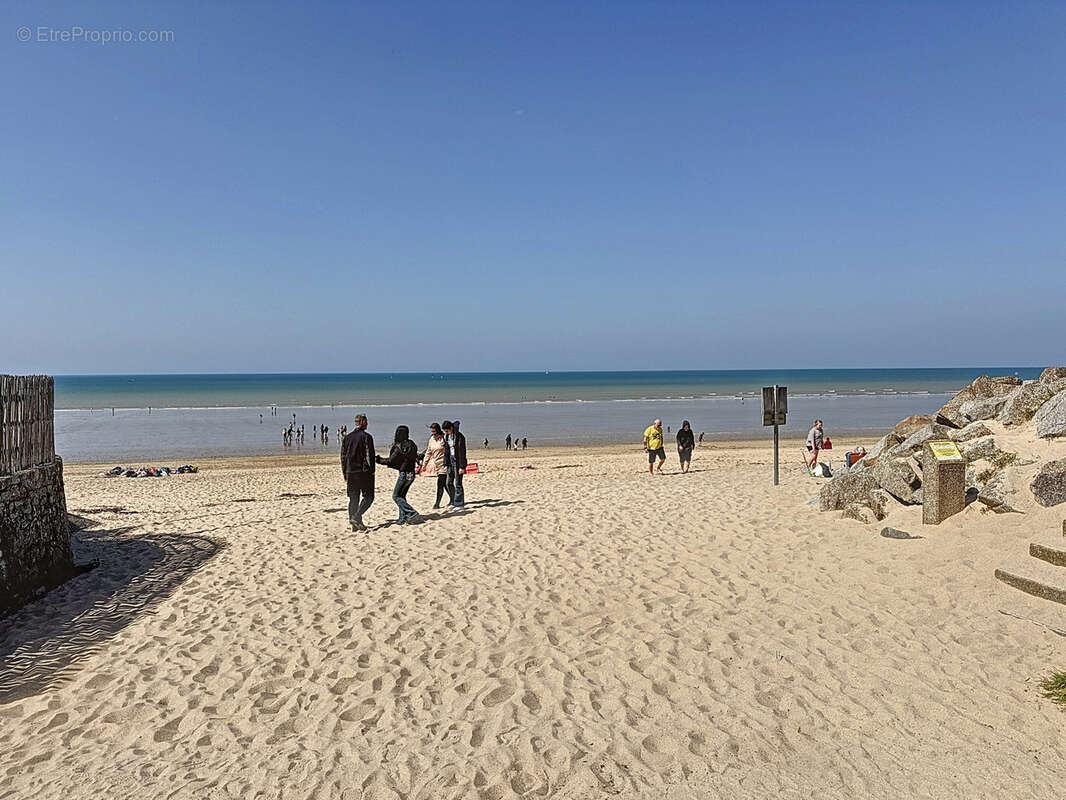Appartement à CAROLLES