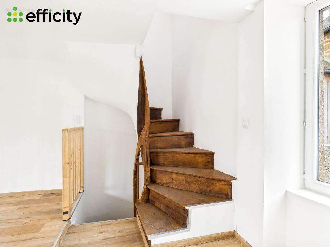 Maison 83 m² à Louvigne-Du-Desert  - photo 5