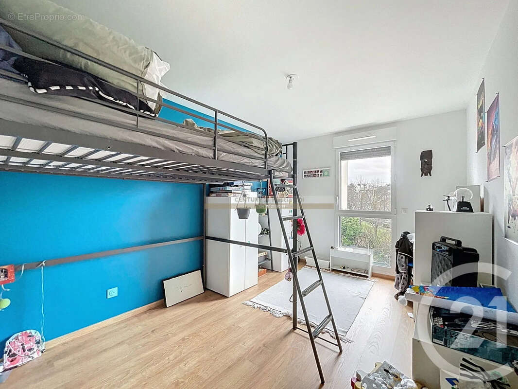 Appartement à DECINES-CHARPIEU