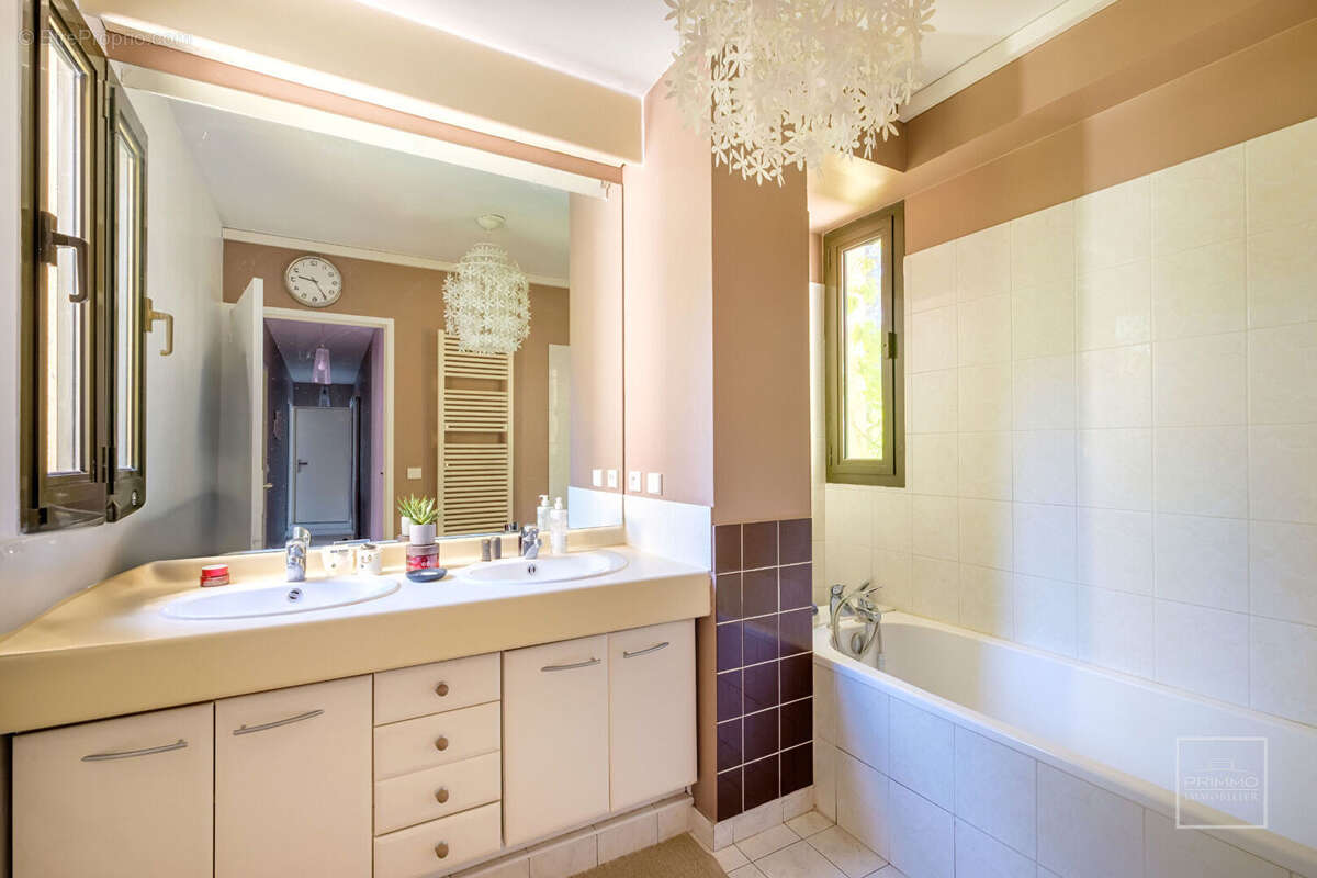 Appartement à LYON-5E