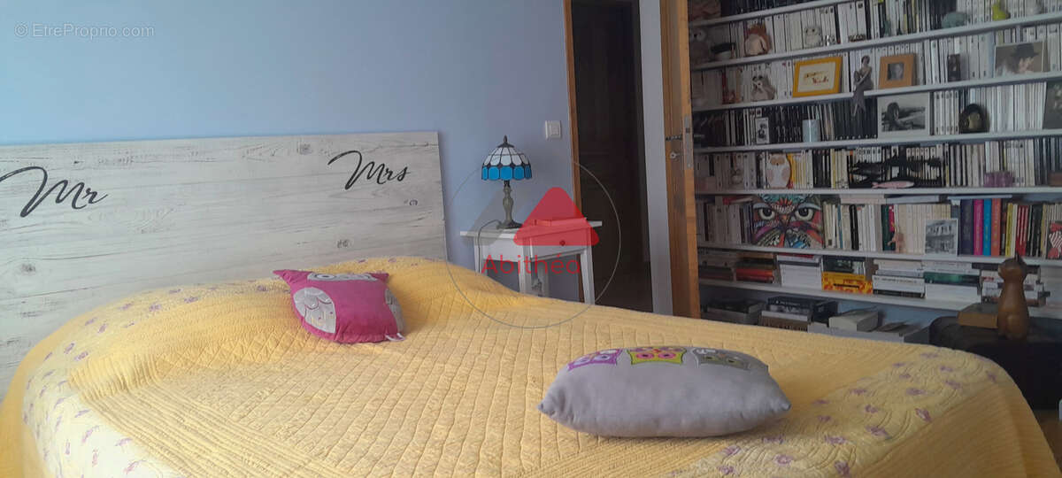 Maison à LARAGNE-MONTEGLIN