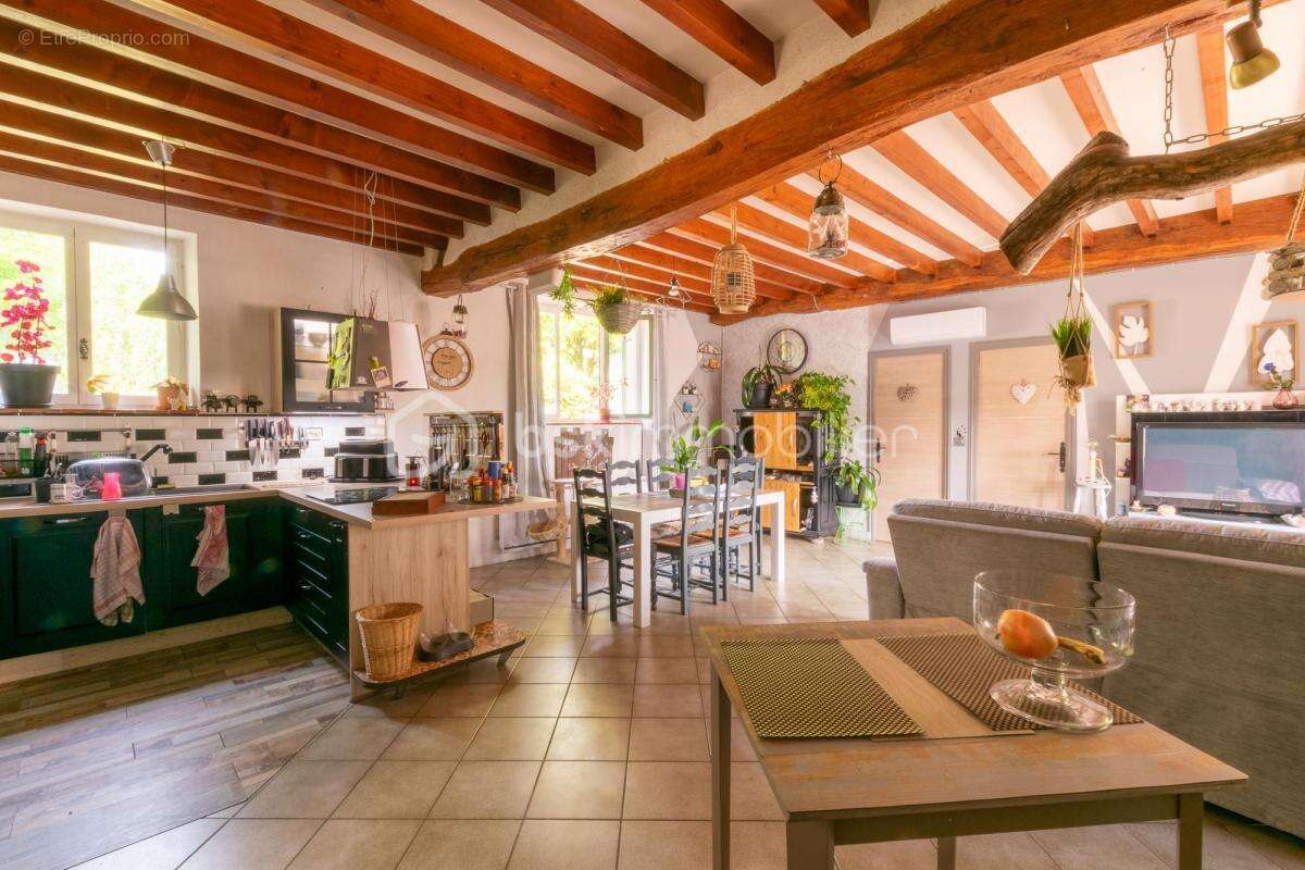 Maison à BRAY-EN-VAL