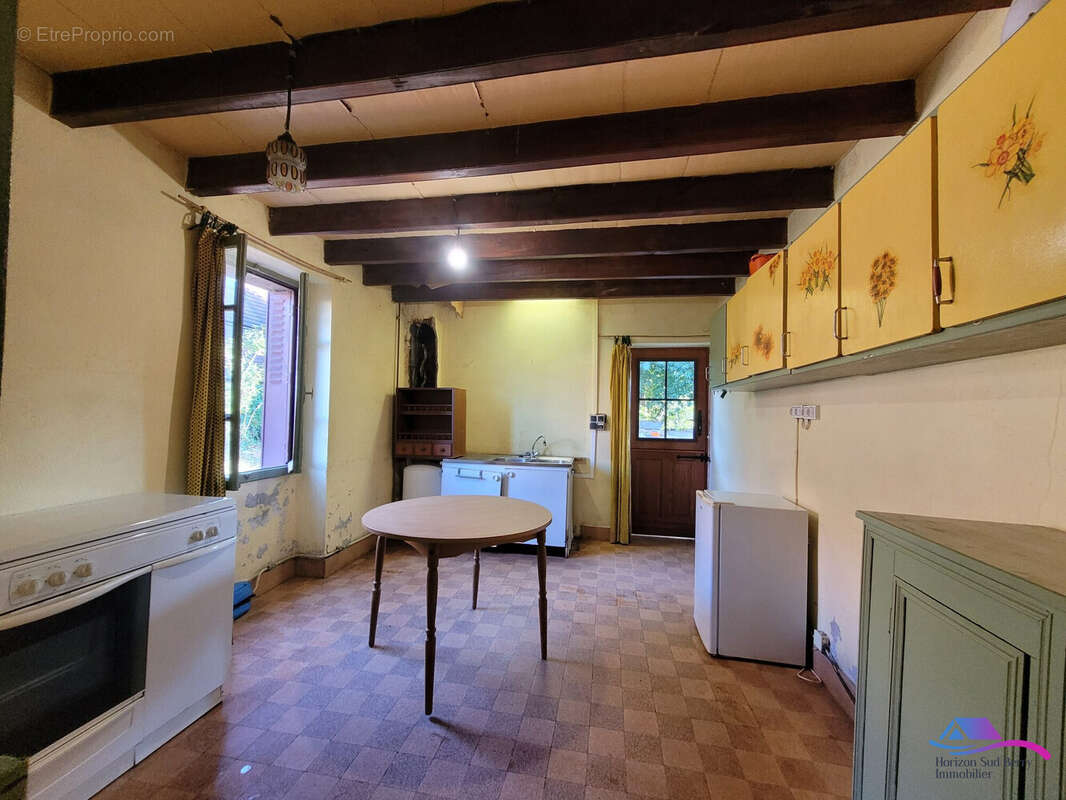 CUISINE - Maison à VICQ-EXEMPLET