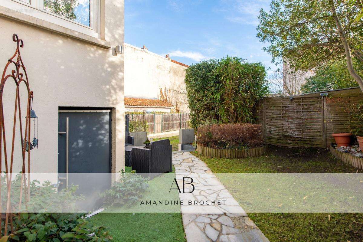 Maison à NANTERRE